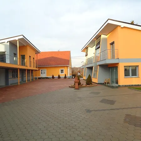 Akacijev Izvir Apartment *