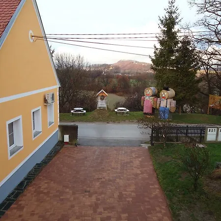 Akacijev Izvir Apartment *