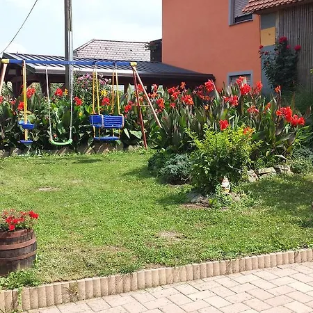 Akacijev Izvir * Miklavž na Dravskem Polju