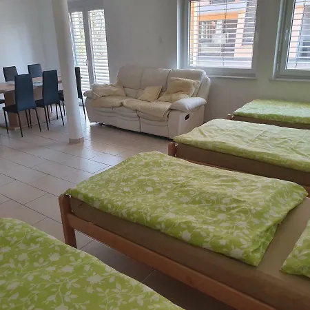 Akacijev Izvir Apartment *