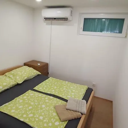 Akacijev Izvir Apartmán